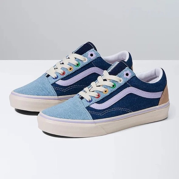 Vans x Emma ON Holiday Old Skool Skate Shoes Sneakers Multi Size 9.5W 8M - Picture 1 of 10